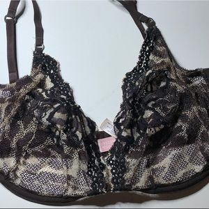 Victoria Secret “Very Sexy” Collection 36D